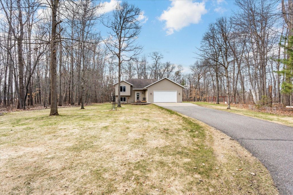 Photo of 11936 County Road 118, Merrifield, MN 56465 (MLS # 7055637)