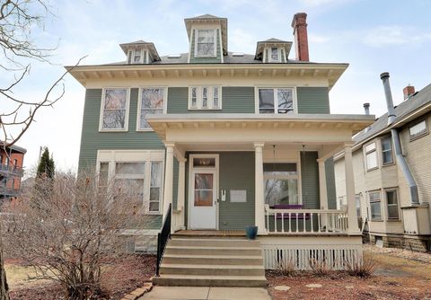460 Marshall Avenue D Saint Paul MN 55102