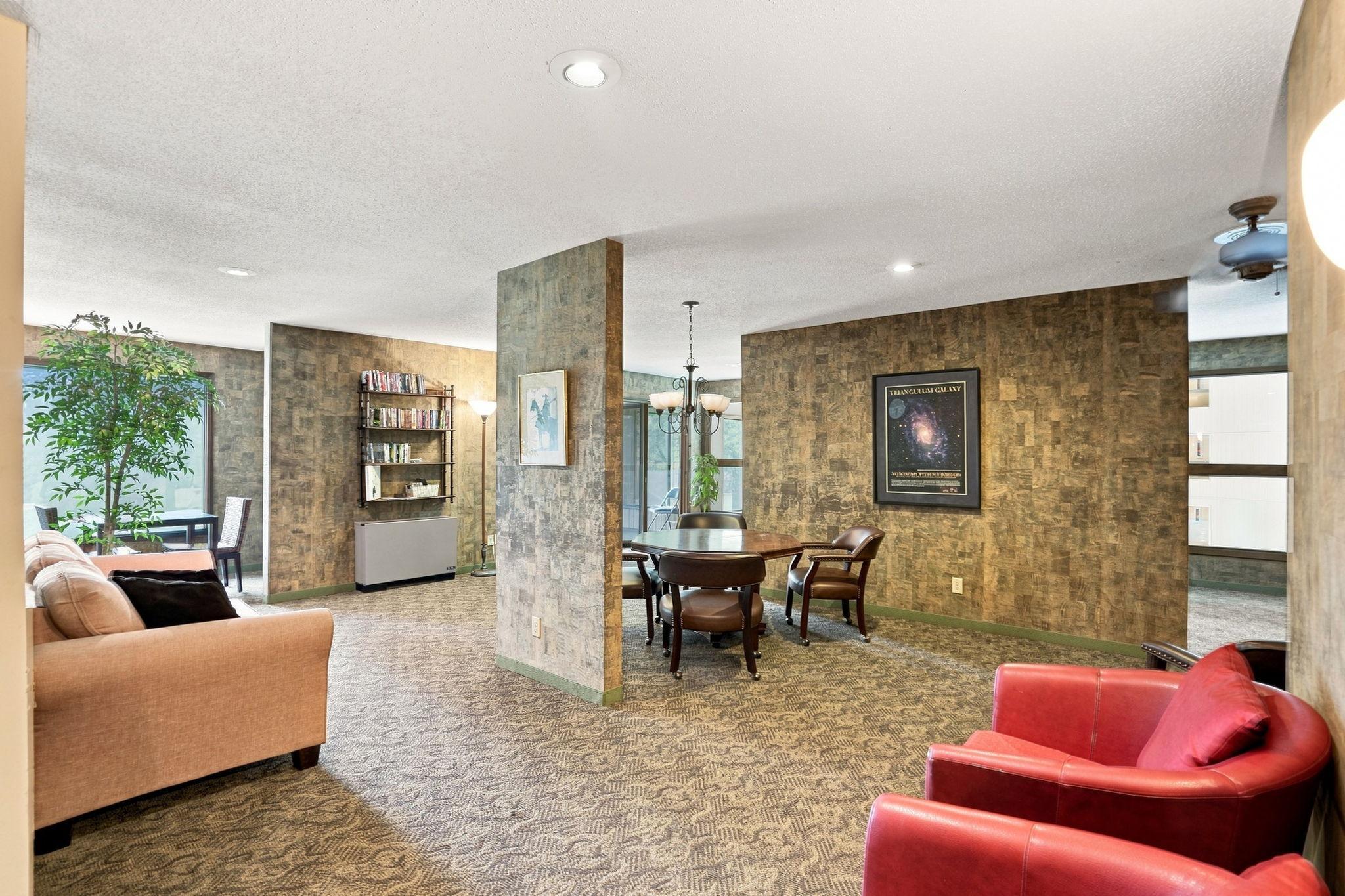 2495 Canabury Drive 230