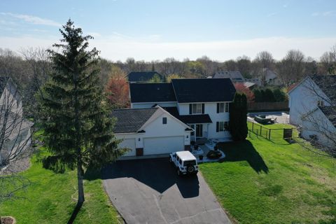 8451 Rhoy Street Victoria MN 55386