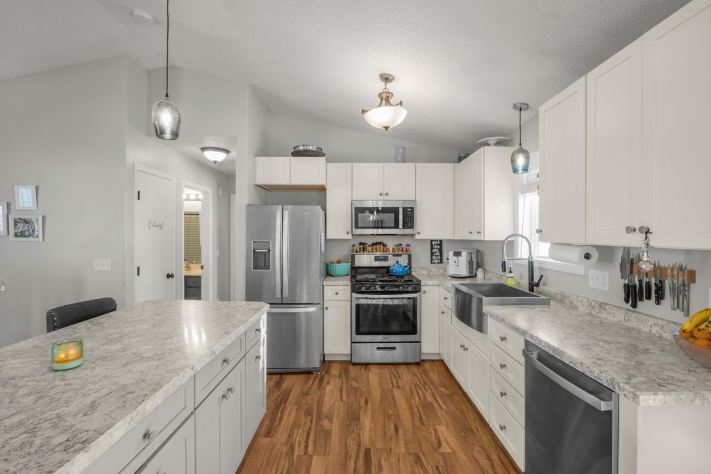 Photo of 712 Buffalo Hills Street, Buffalo, MN 55313 (MLS # 7002148)