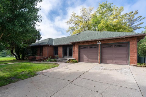 Photo of 997 Roberts Road SW, Hutchinson, MN 55350 (MLS # 7152844)