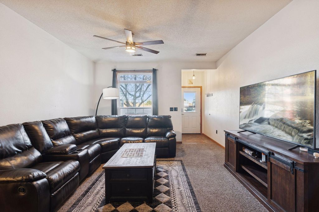 Photo of 497 19th Place SE, Cambridge, MN 55008 (MLS # 7003432)