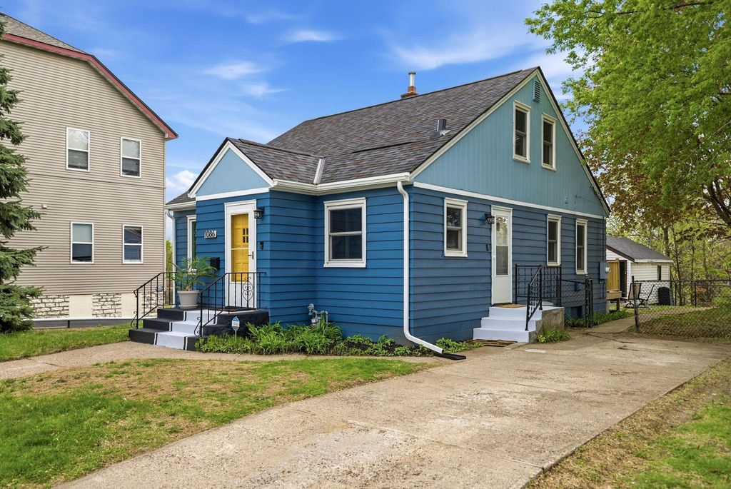 Photo of 1086 Blair Avenue, Saint Paul, MN 55104 (MLS # 7061788)