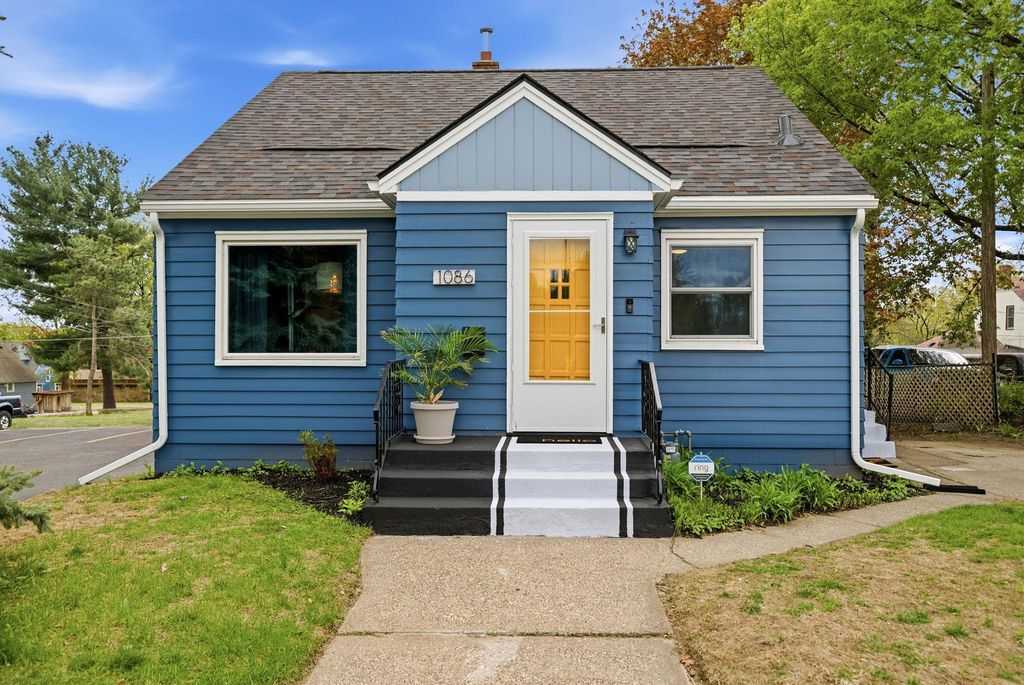 Photo of 1086 Blair Avenue, Saint Paul, MN 55104 (MLS # 7061788)