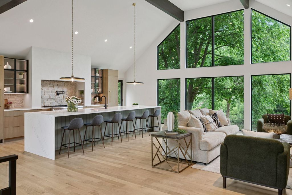 Photo of 6608 Pawnee Road, Edina, MN 55439 (MLS # 7008104)