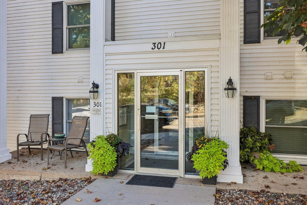 Photo of 301 3rd Street S #103, Stillwater, MN 55082 (MLS # 7151581)