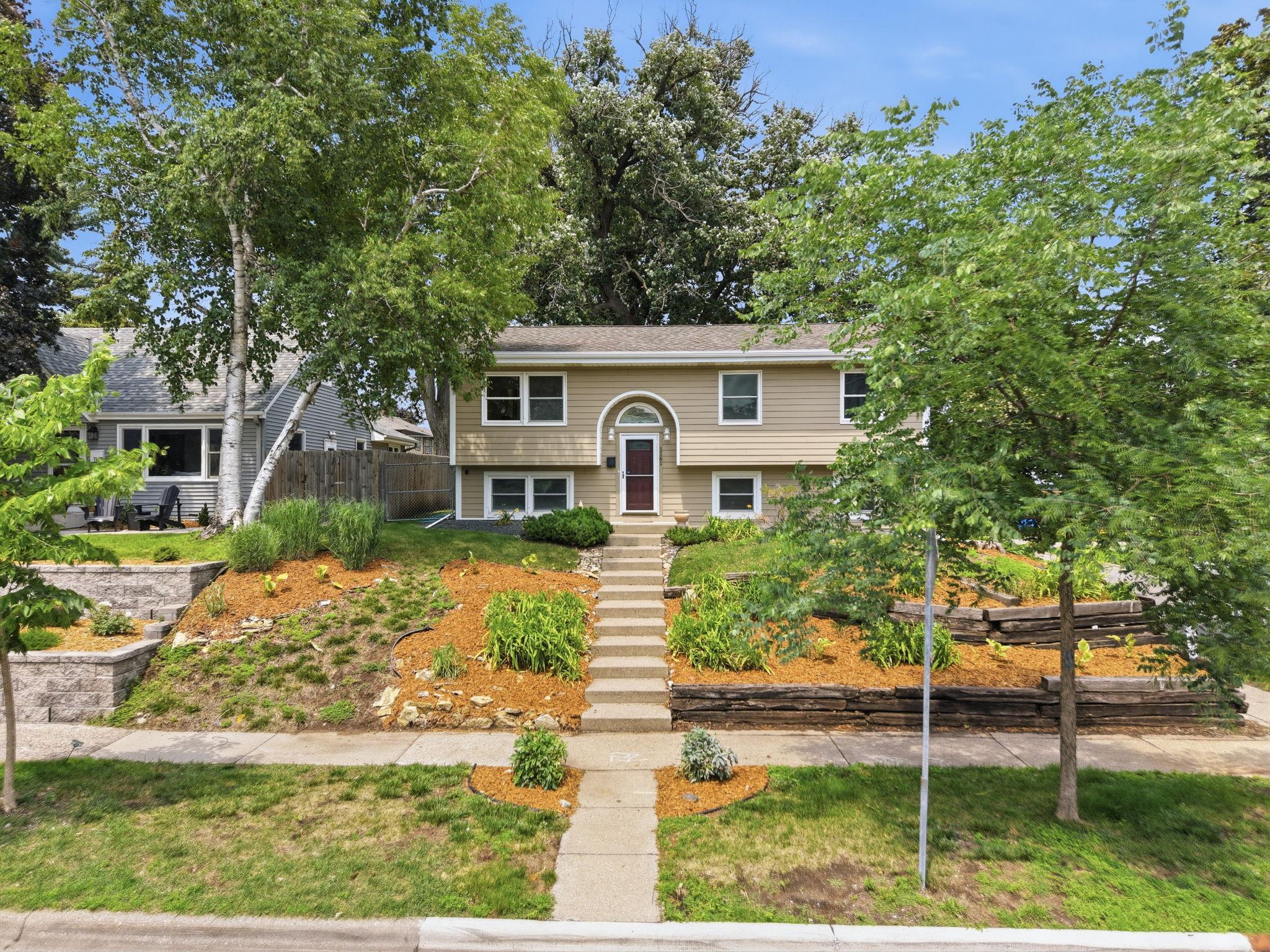 1161 Goodrich Avenue