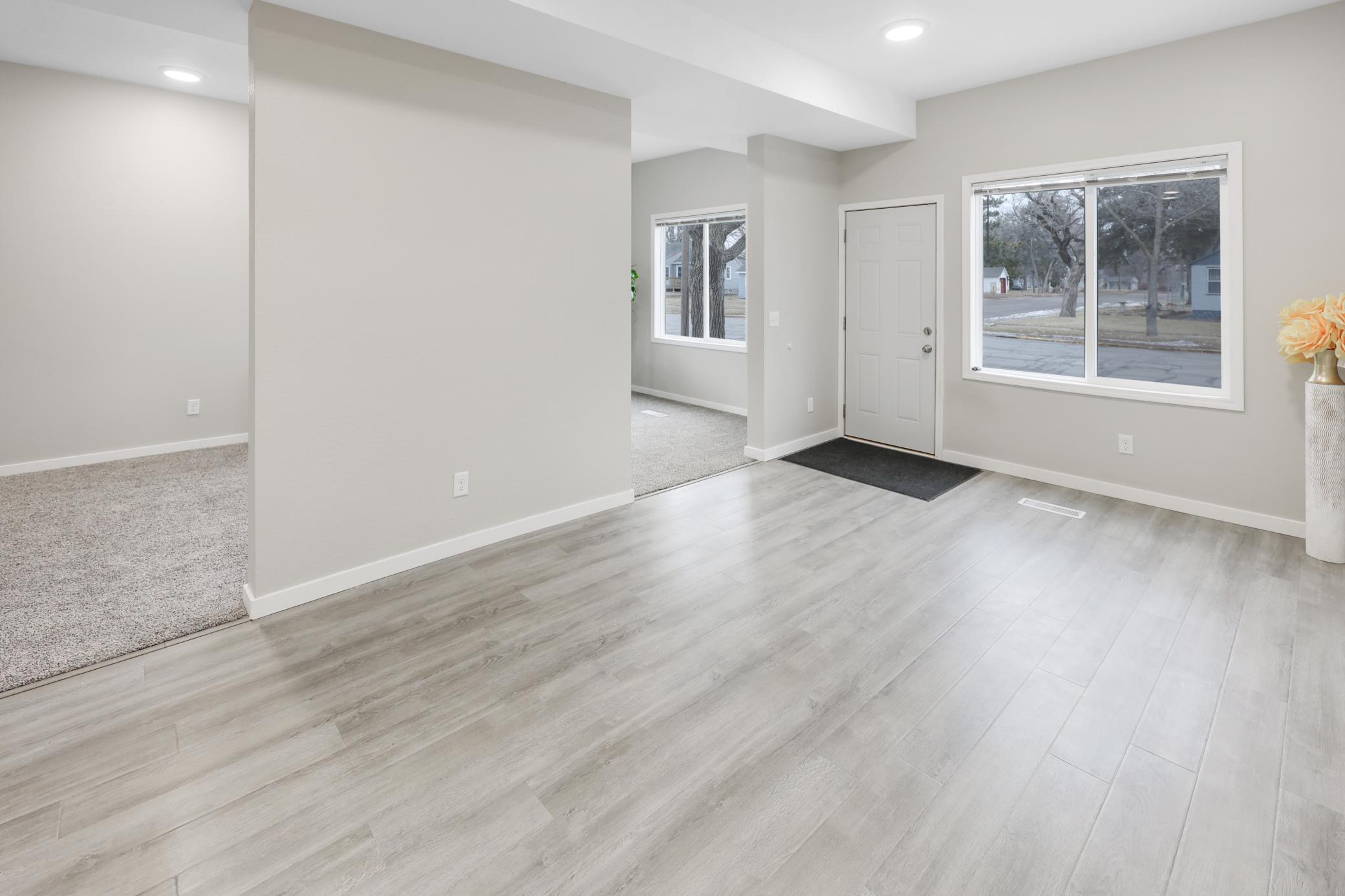 1101 Broadway Avenue S