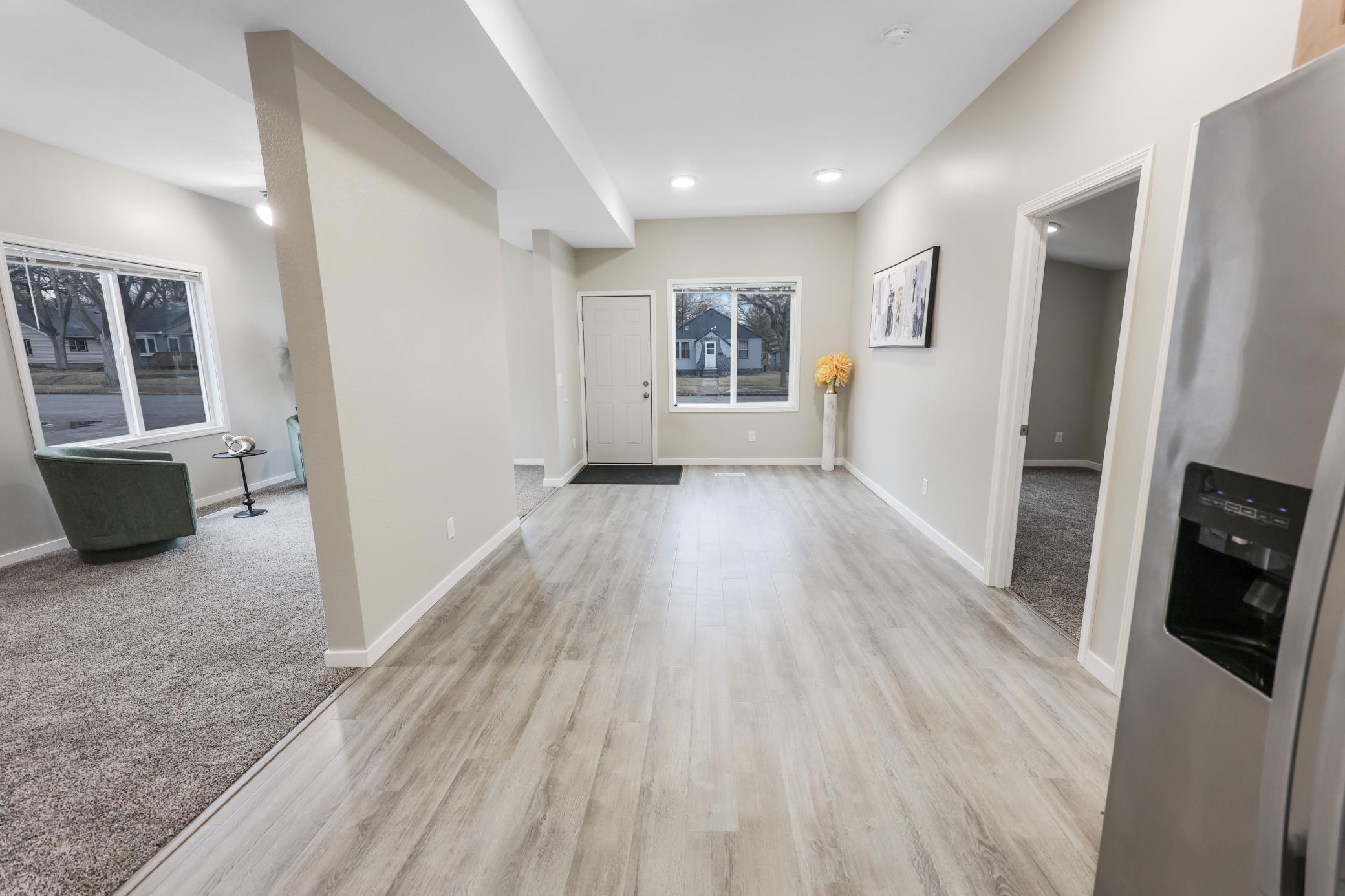 1101 Broadway Avenue S