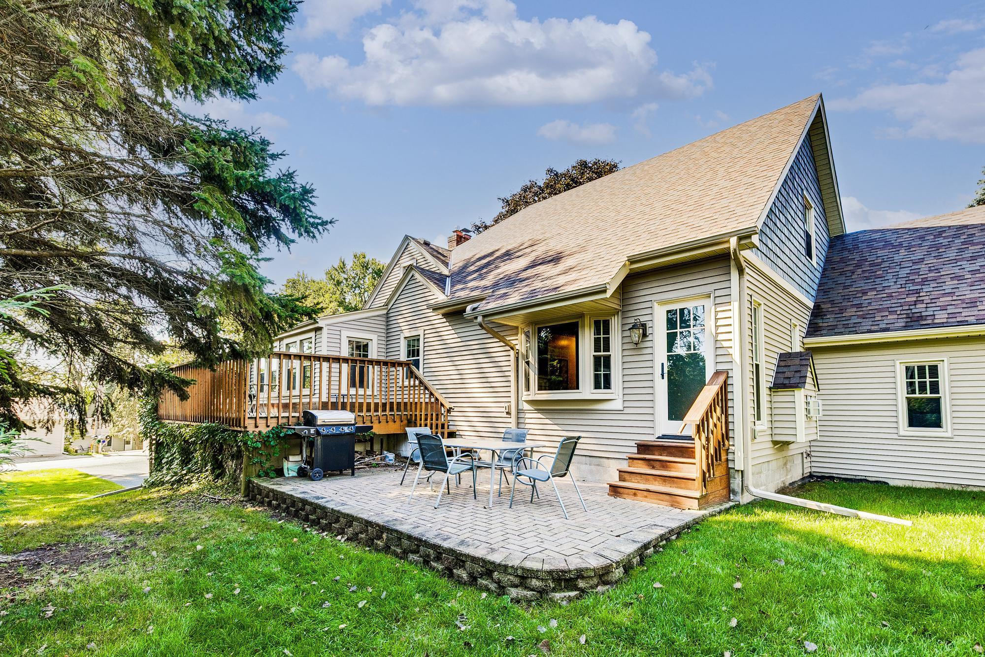 417 W Horseshoe Drive