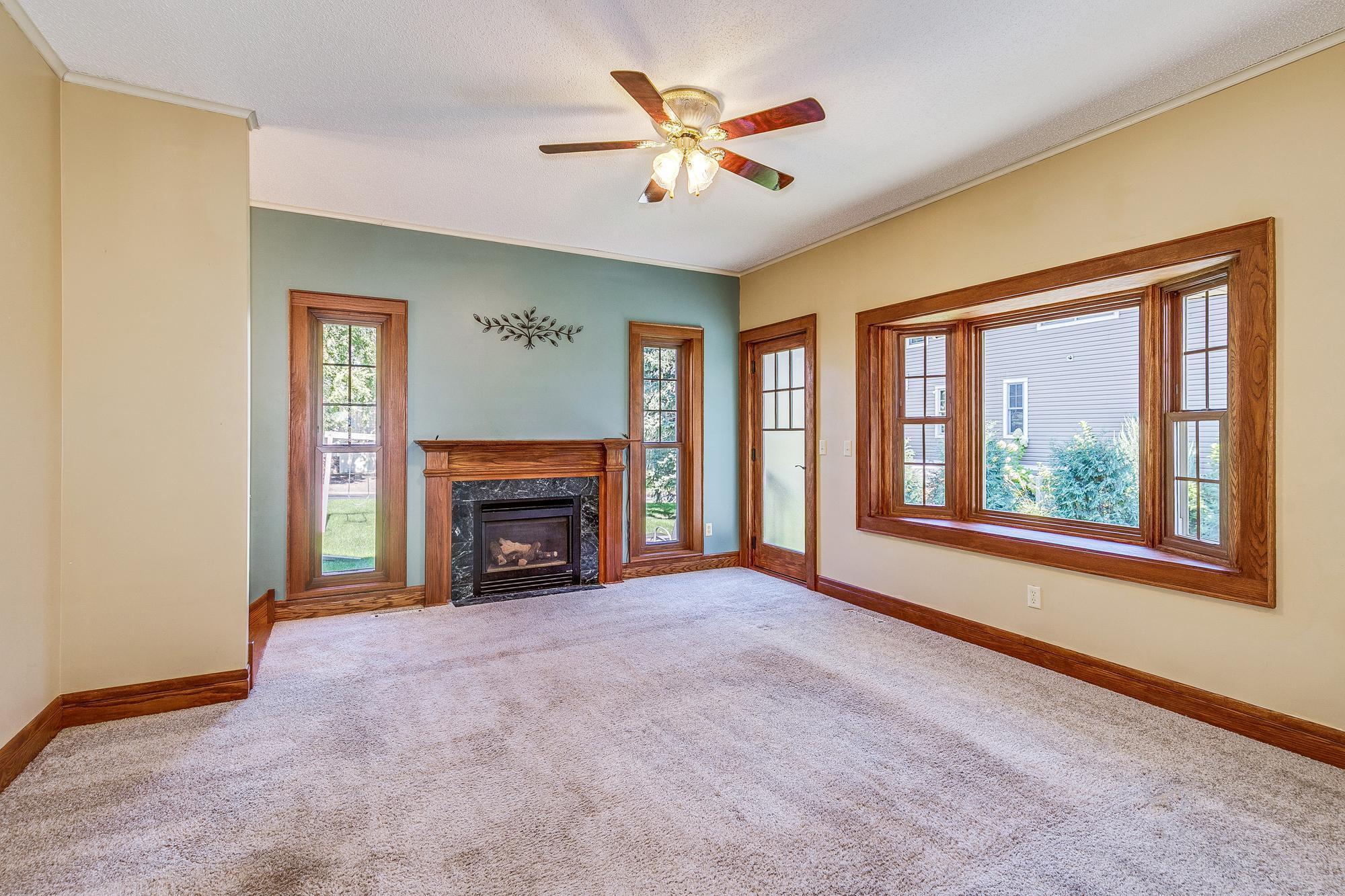 417 W Horseshoe Drive