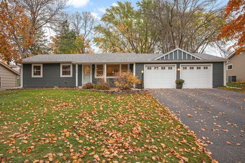 3708 Rolling View Drive White Bear Lake MN 55110