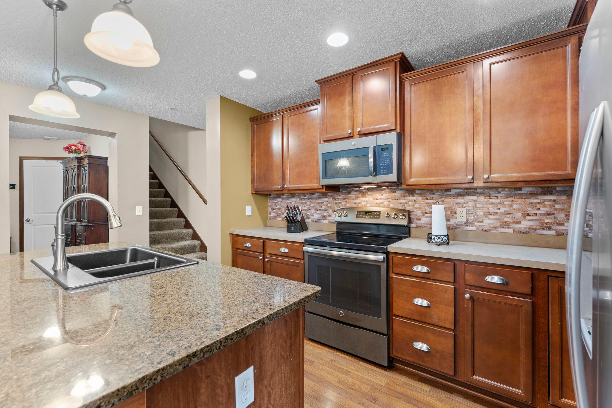 3441 Maureen Lane