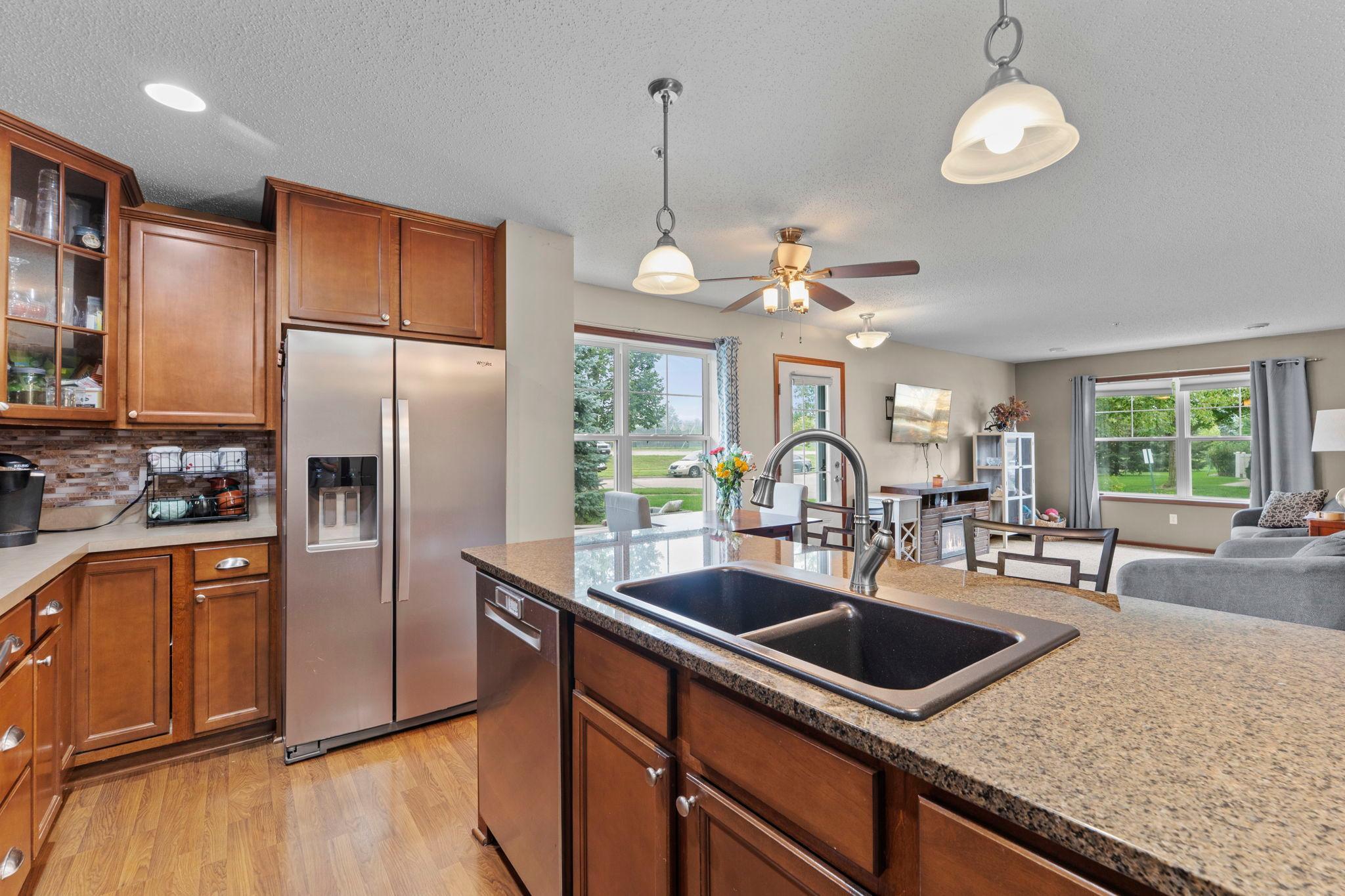 3441 Maureen Lane