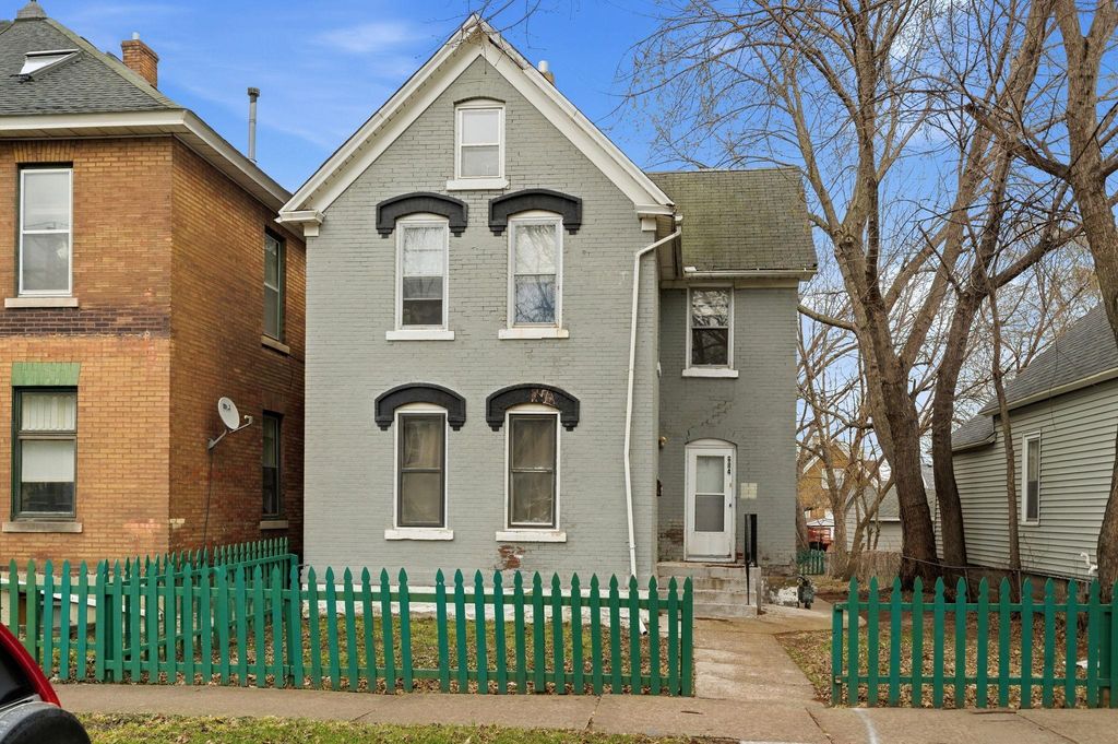 Photo of 684 Virginia Street, Saint Paul, MN 55103 (MLS # 7074600)