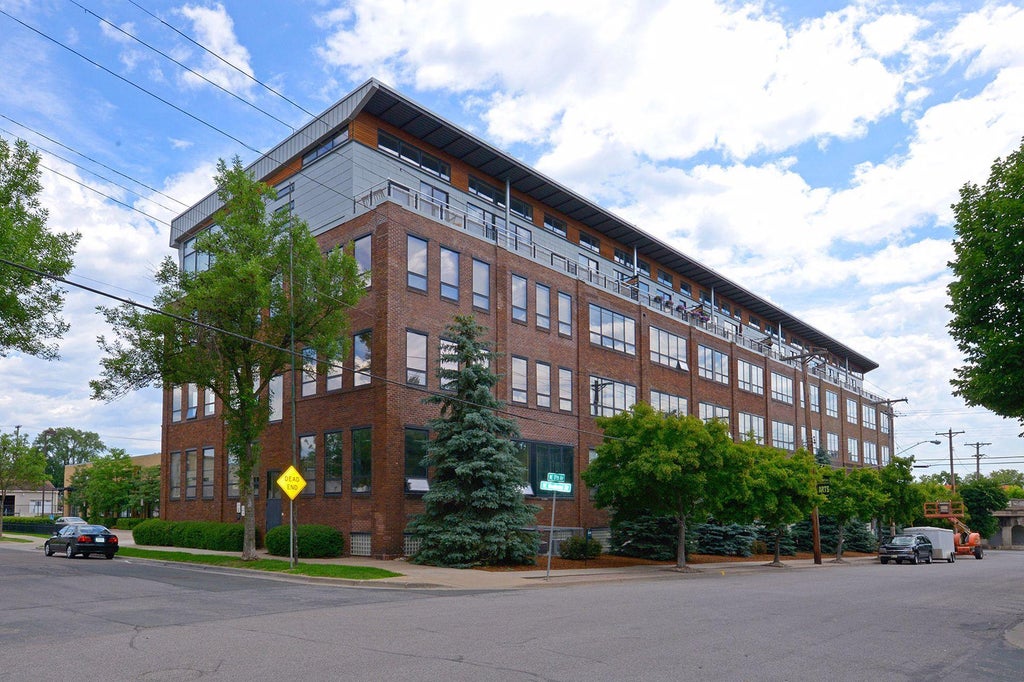 Photo of 1701 Madison Street NE #404, Minneapolis, MN 55413 (MLS # 7133910)