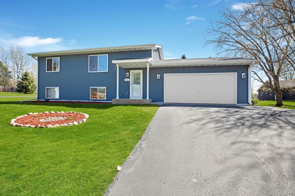 Photo of 710 S Piety Street, Ellsworth, WI 54011 (MLS # 7066563)