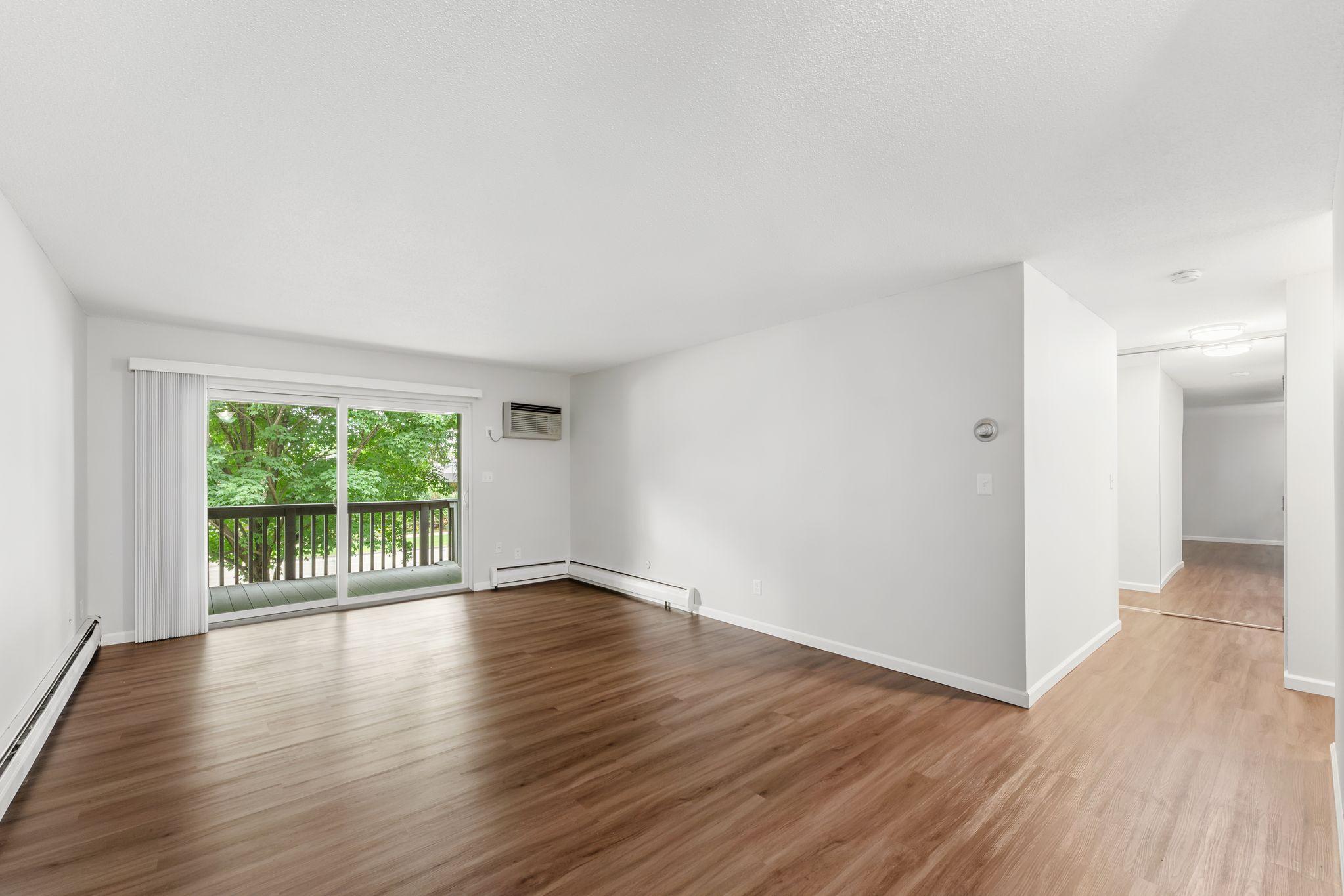 2800 Hamline Avenue N 216