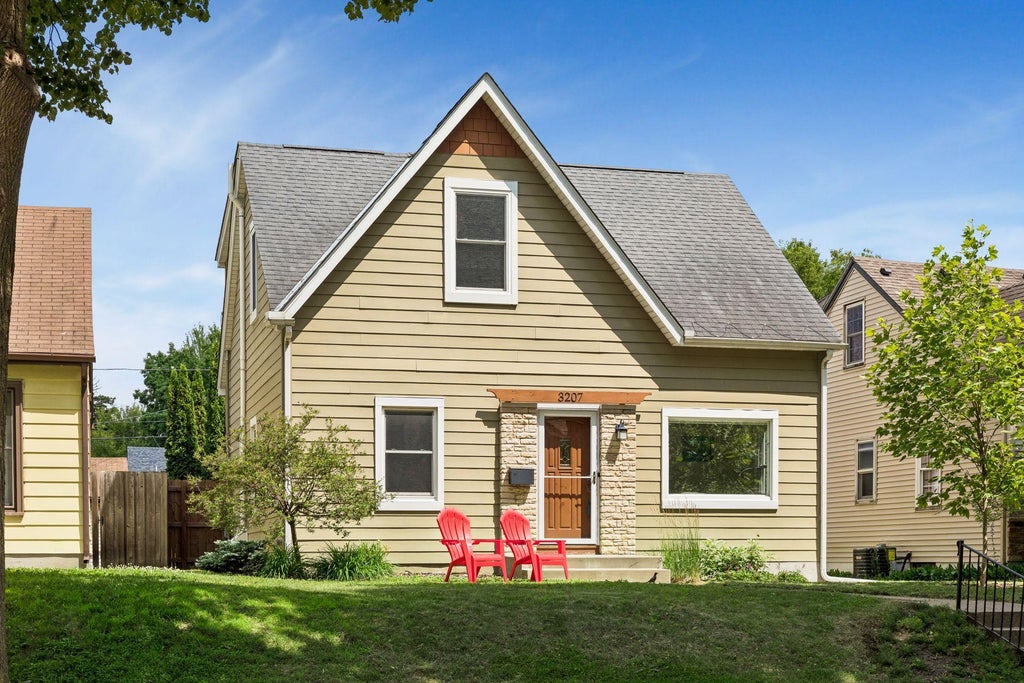 Photo of 3207 Cleveland Street NE, Minneapolis, MN 55418 (MLS # 7096391)