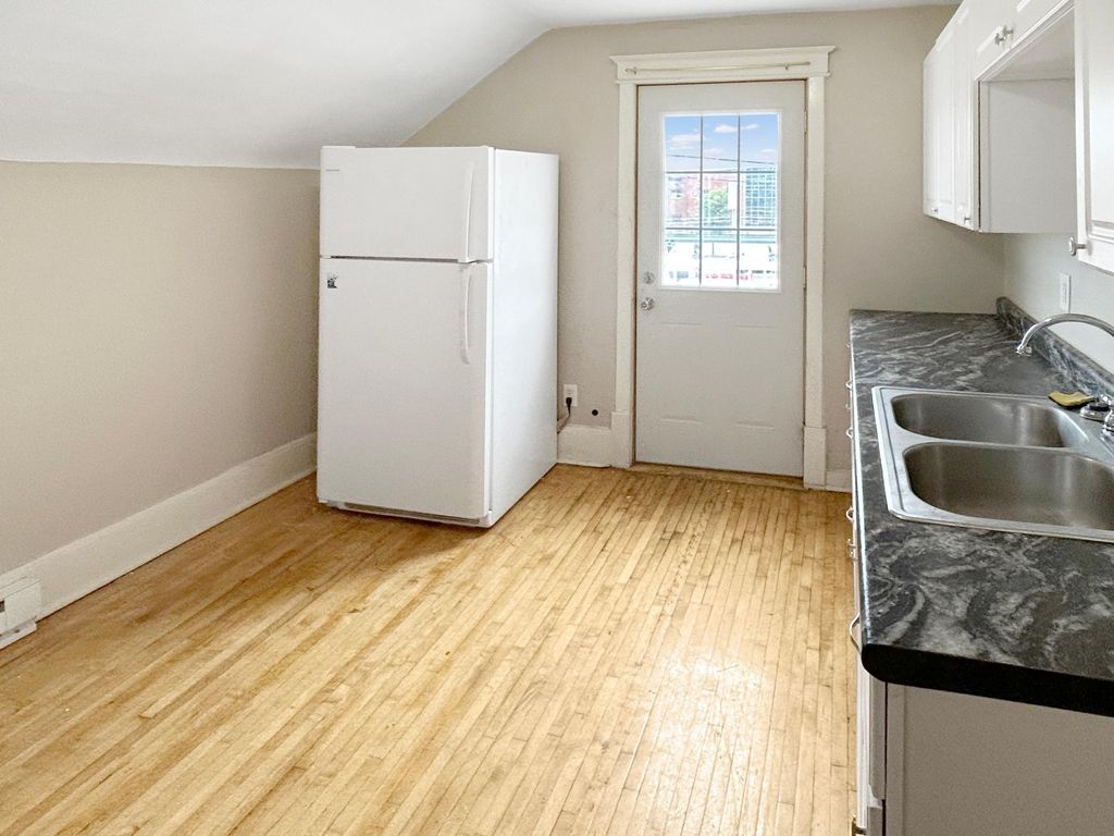 Photo of 1214 Sherburne Avenue, Saint Paul, MN 55104 (MLS # 6821547)