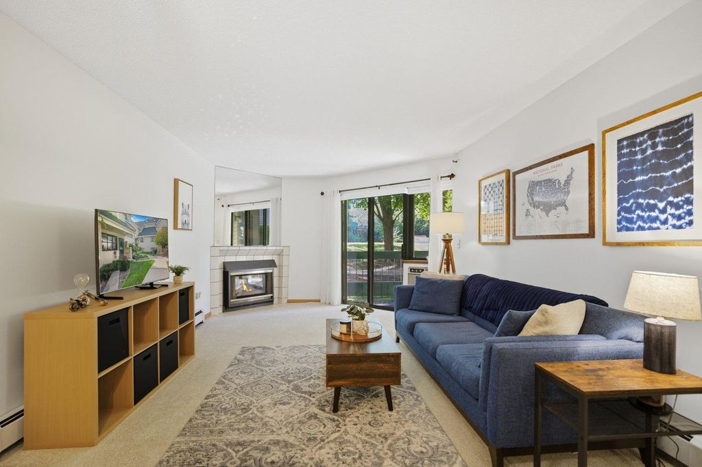 Photo of 7622 York Avenue S #1110, Edina, MN 55435 (MLS # 7018241)