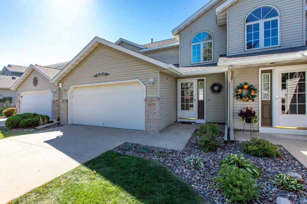 Photo of 2429 Viola Heights Drive NE, Rochester, MN 55906 (MLS # 6803630)