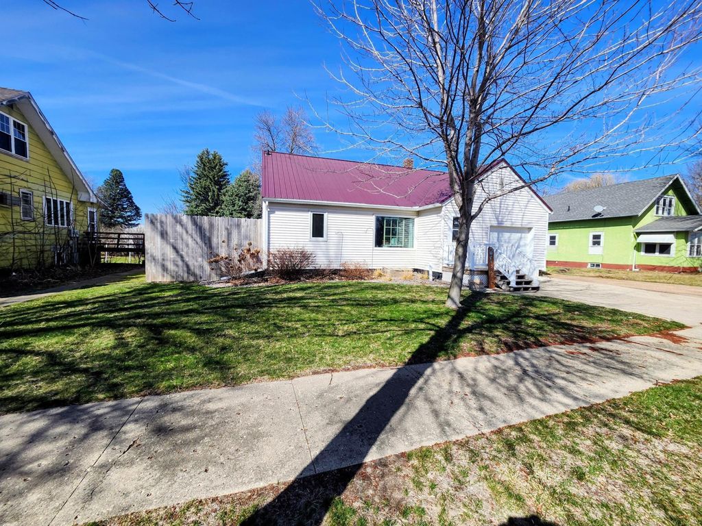 Photo of 636 8th Street, Westbrook, MN 56183 (MLS # 7050262)