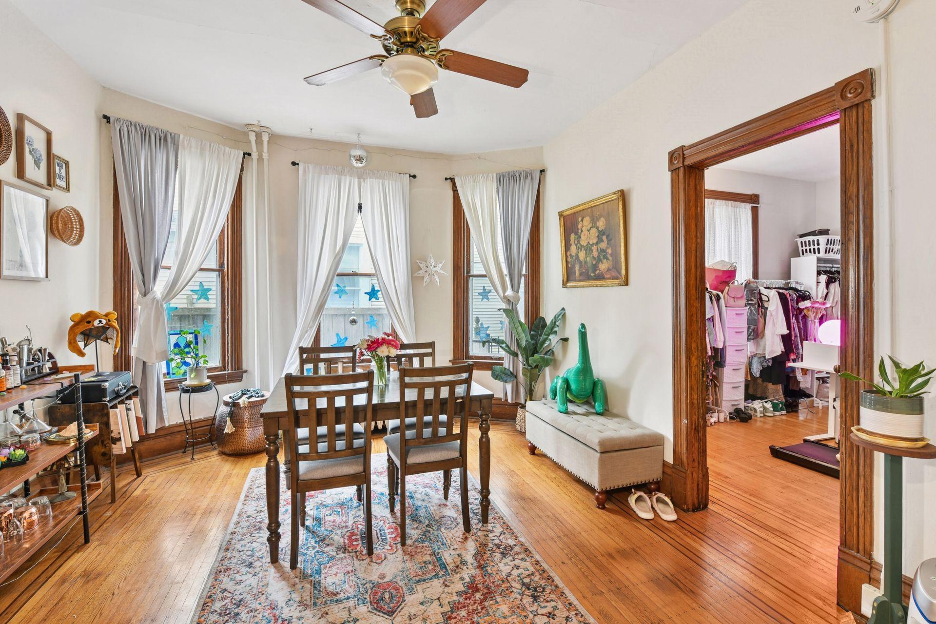 916 W 26th Street
