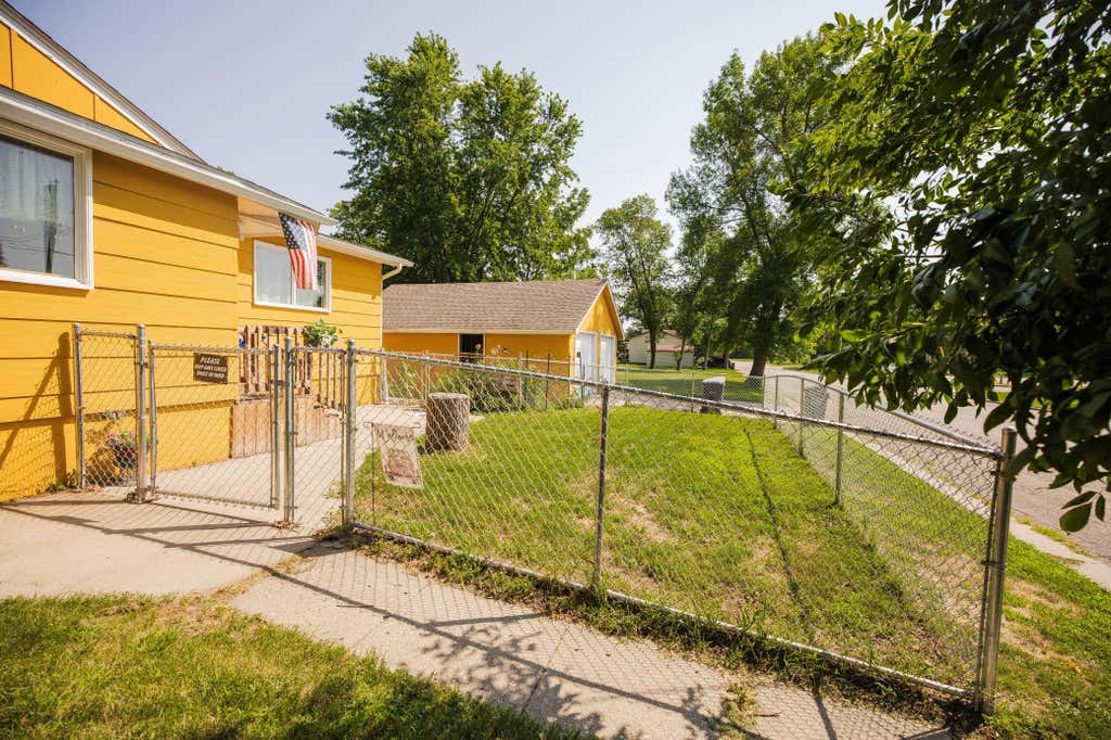 Photo of 511 W 11th Street, Morris, MN 56267 (MLS # 7125225)
