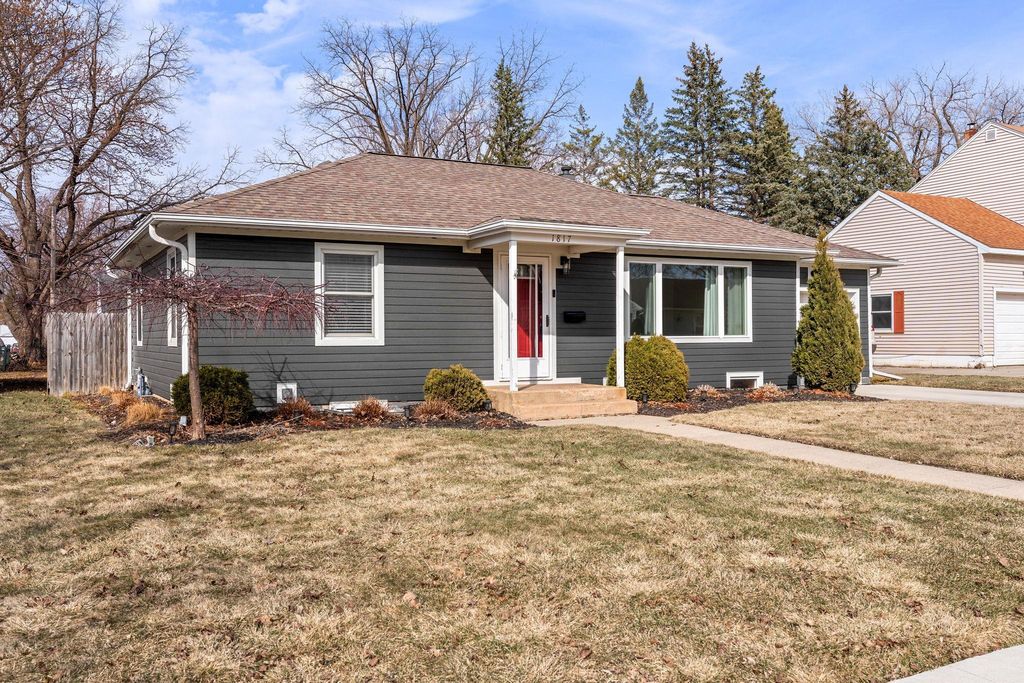 Photo of 1817 1st Avenue NE, Austin, MN 55912 (MLS # 7034795)