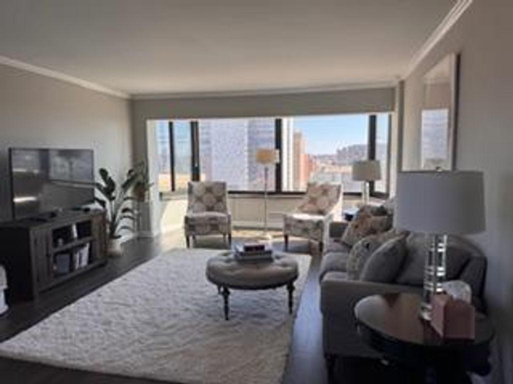 Photo of 207 5th Avenue SW #808, Rochester, MN 55902 (MLS # 7046984)