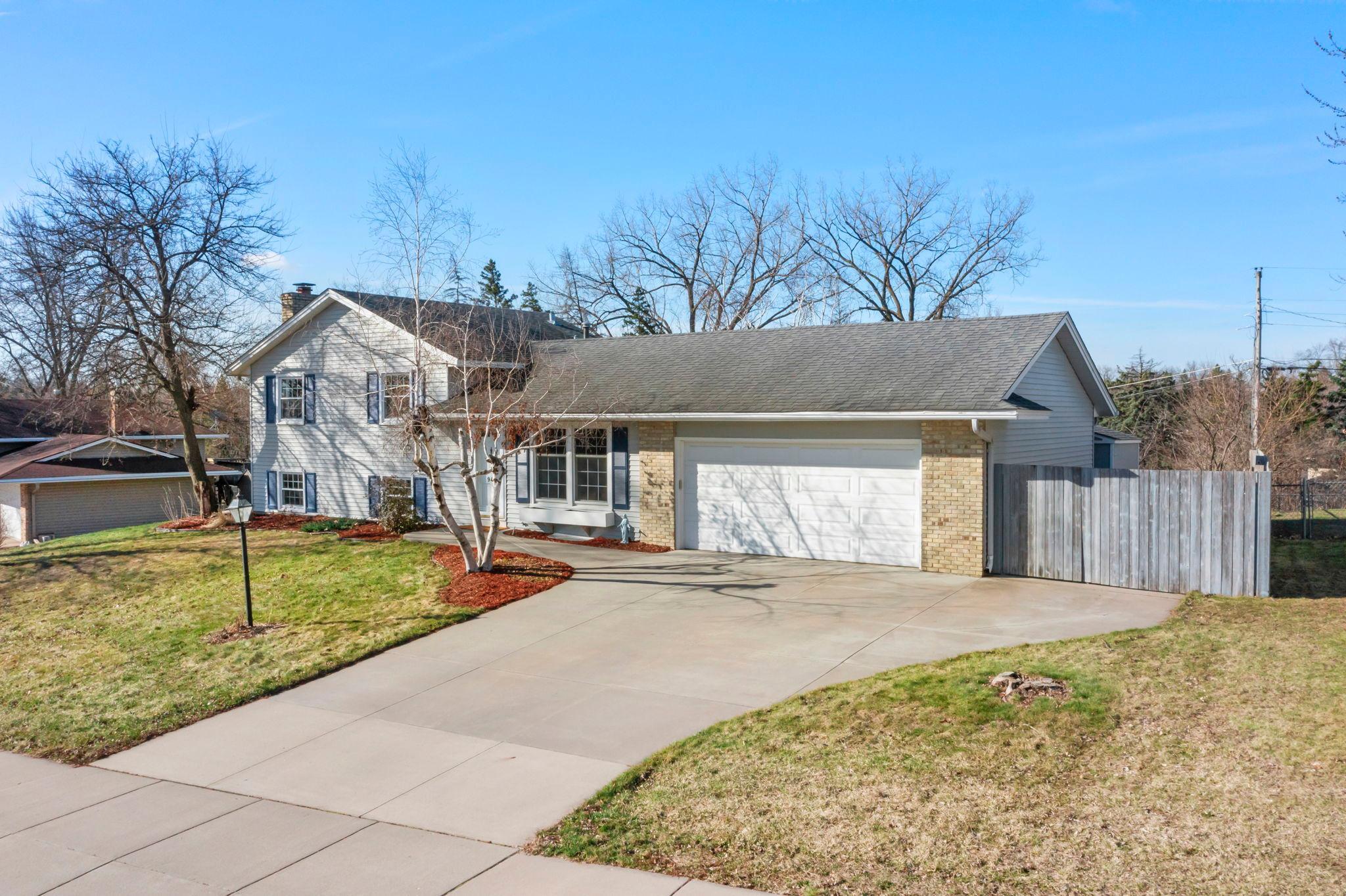 942 Hopewell Lane