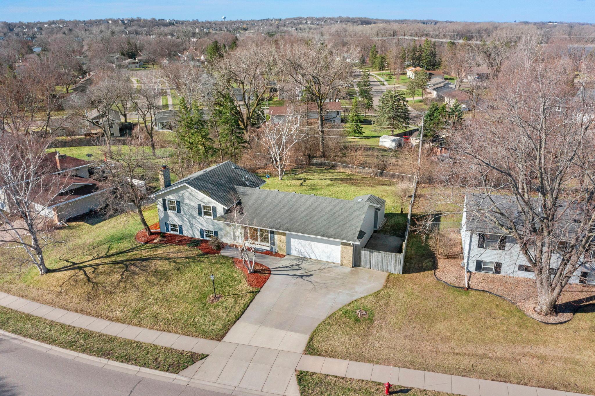 942 Hopewell Lane