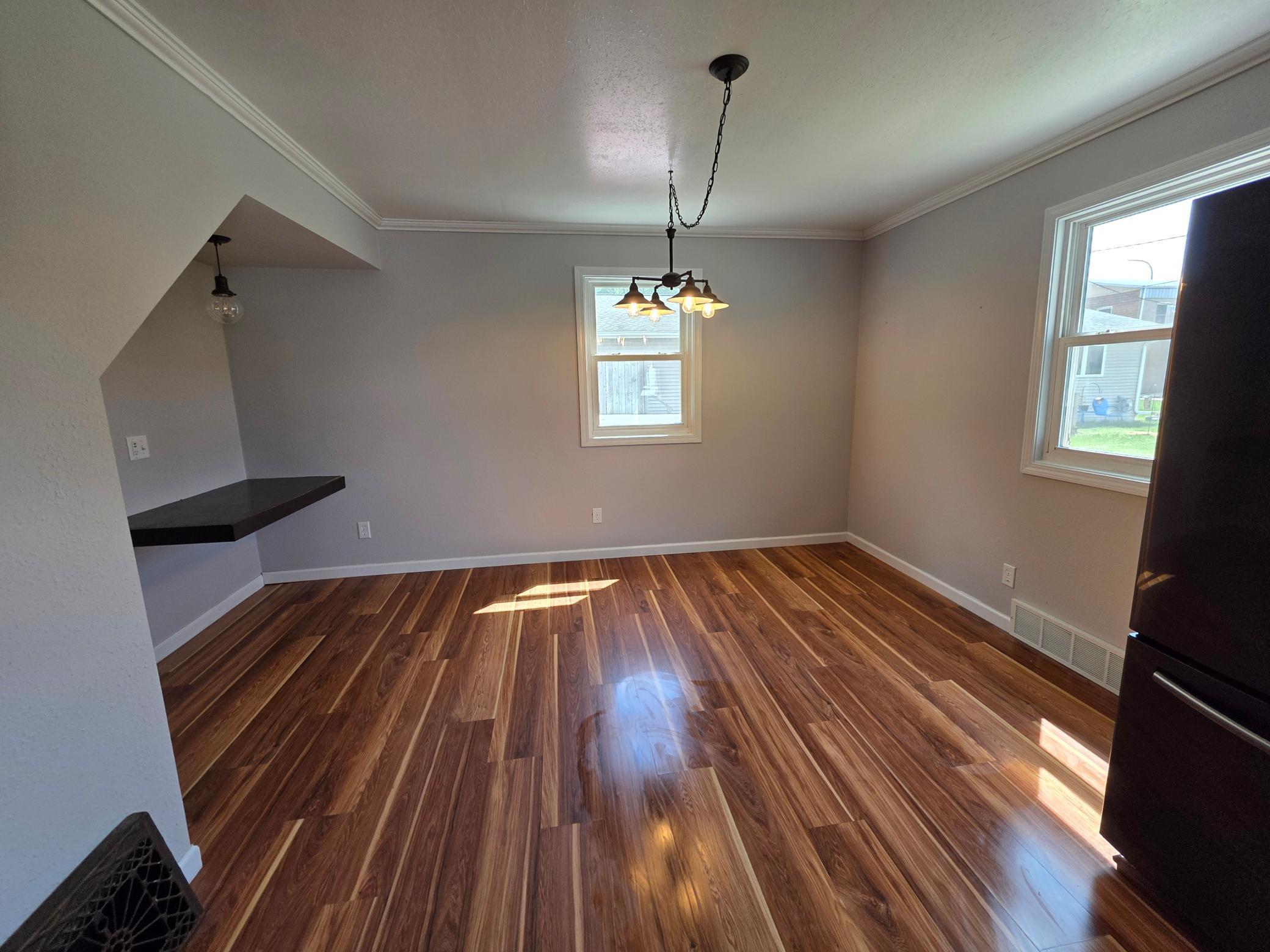 2550 Linden