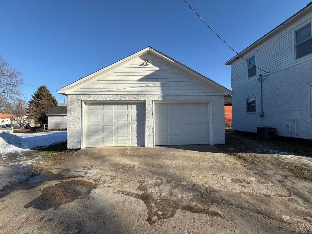 Photo of 135 E Snelling Avenue, Appleton, MN 56208 (MLS # 7009358)
