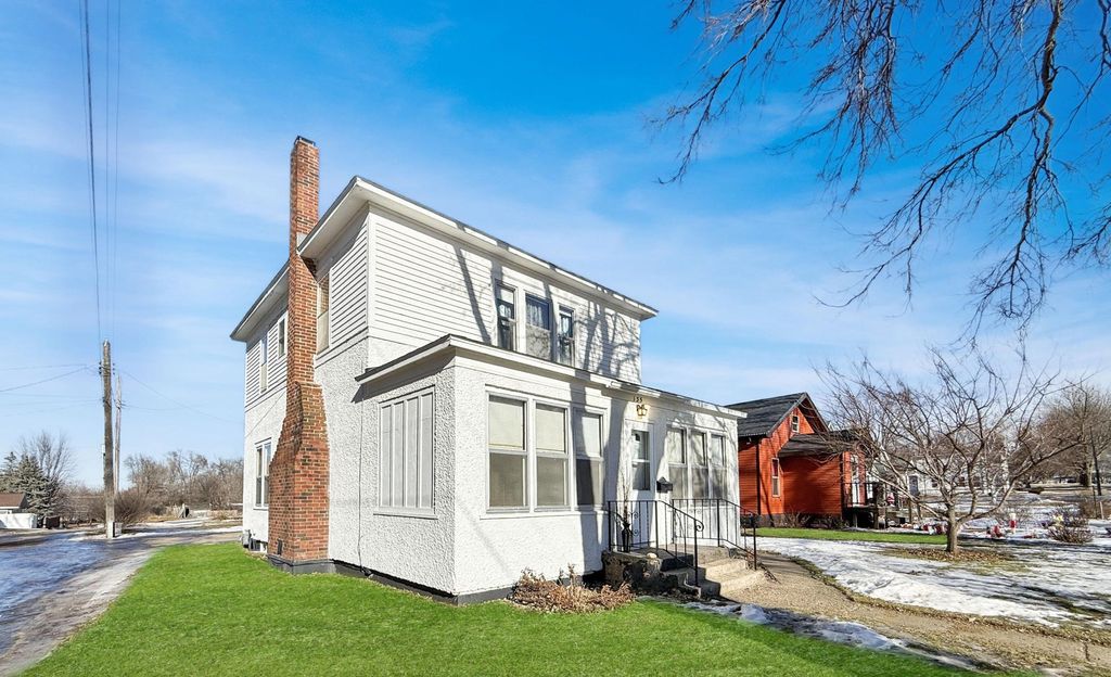 Photo of 135 E Snelling Avenue, Appleton, MN 56208 (MLS # 7009358)