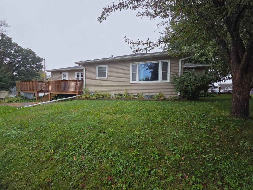 Photo of 430 Columbus Avenue, Albert Lea, MN 56007 (MLS # 7157045)