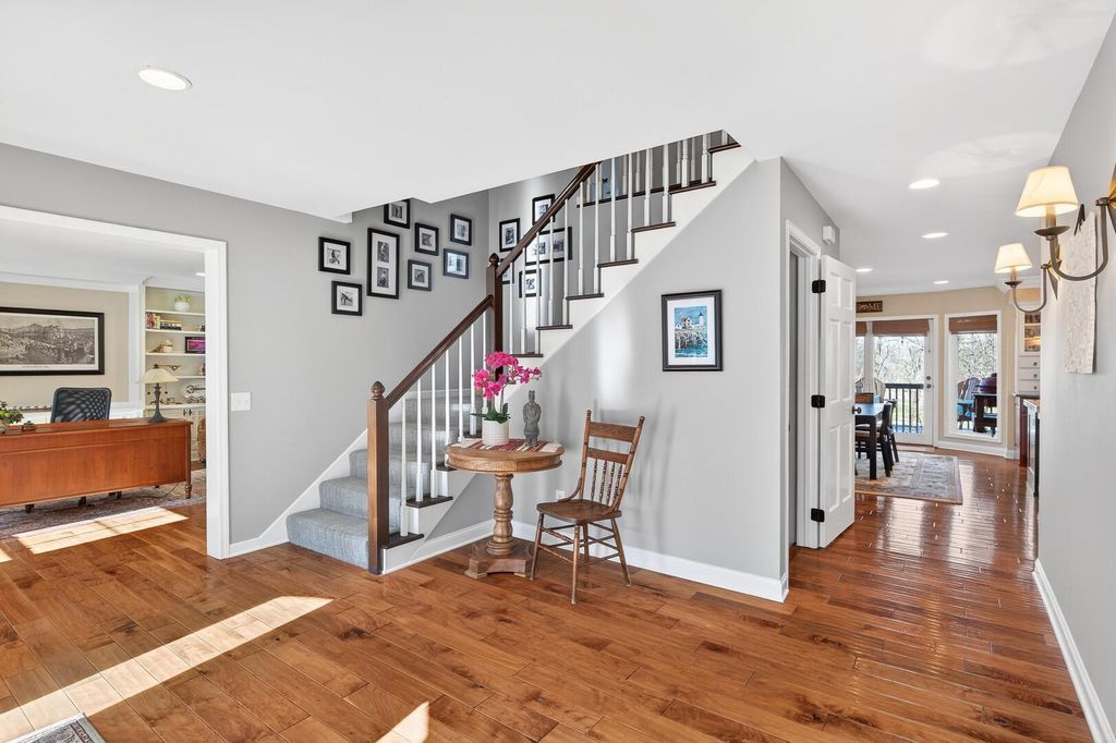 Photo of 11804 Waterford Road, Eden Prairie, MN 55347 (MLS # 7022603)