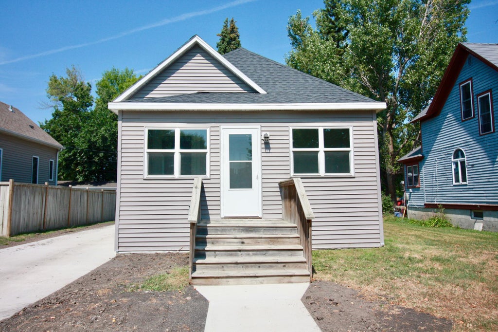 Photo of 518 Andrews Avenue, Breckenridge, MN 56520 (MLS # 7132731)