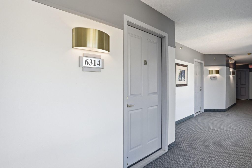 Photo of 7420 Edinborough Way #6314, Edina, MN 55435 (MLS # 7074234)