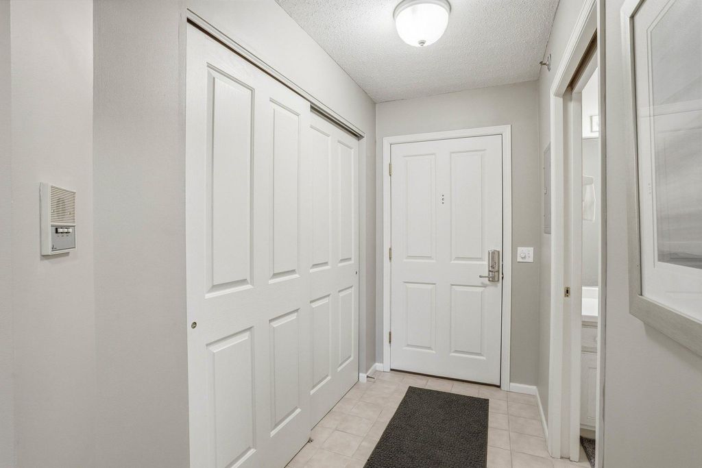 Photo of 7420 Edinborough Way #6314, Edina, MN 55435 (MLS # 7074234)