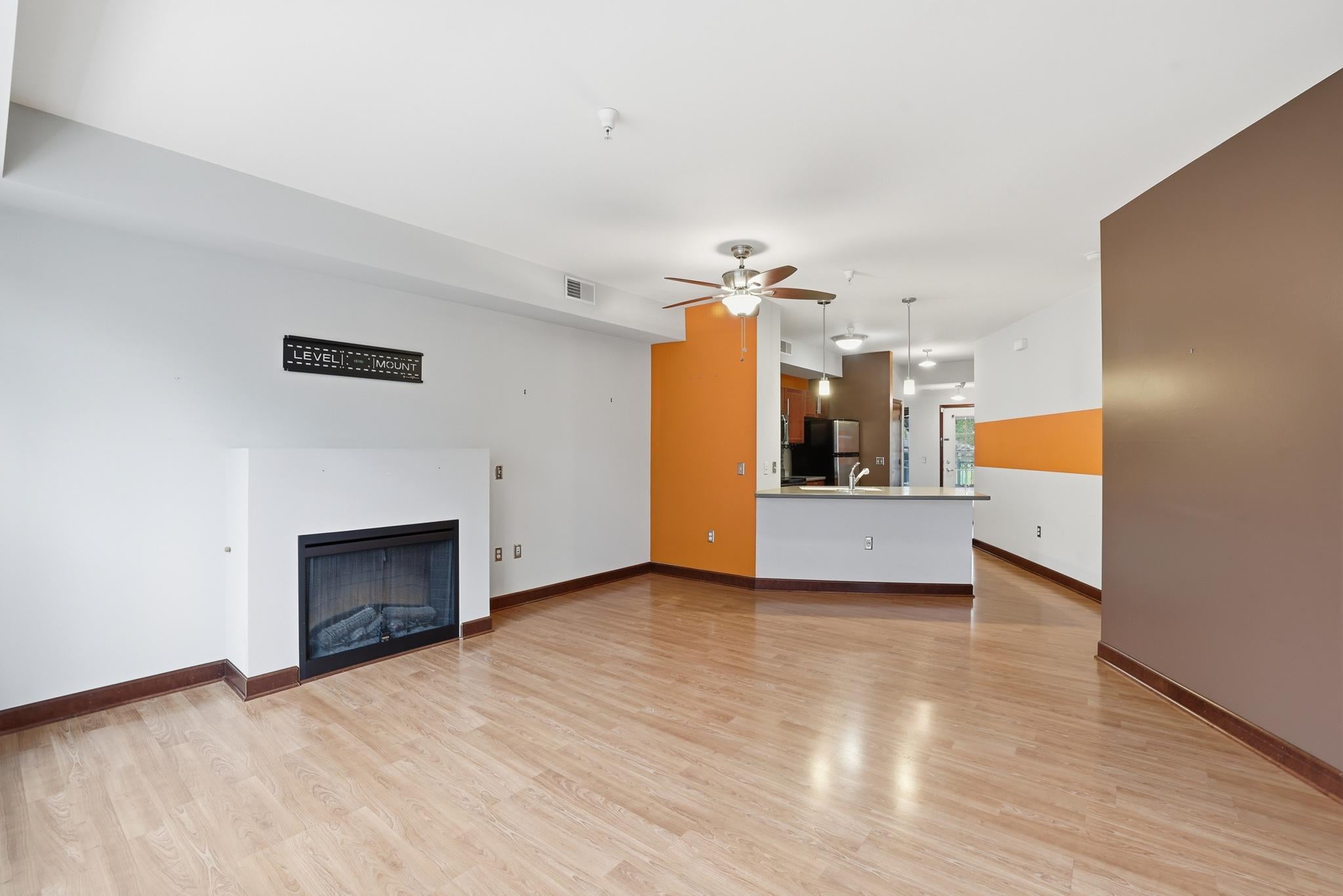 312 E 18th Street
