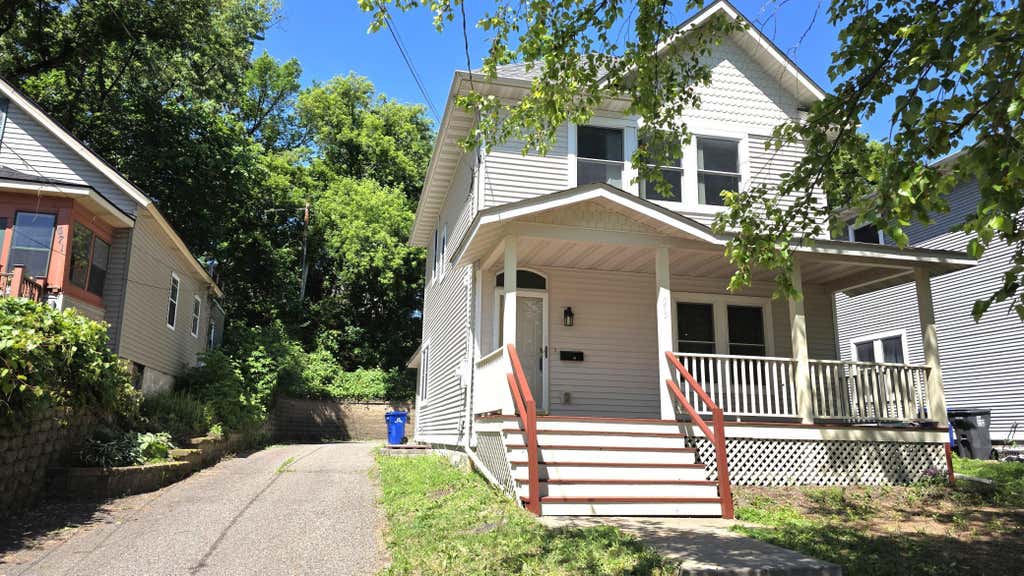 Photo of 675 Otsego Street, Saint Paul, MN 55101 (MLS # 7119873)