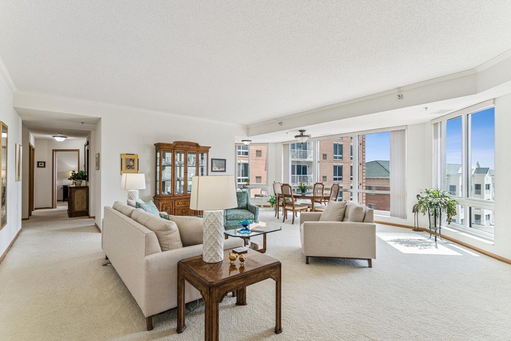 Photo of 6600 Lyndale Avenue S #503, Richfield, MN 55423 (MLS # 7002579)