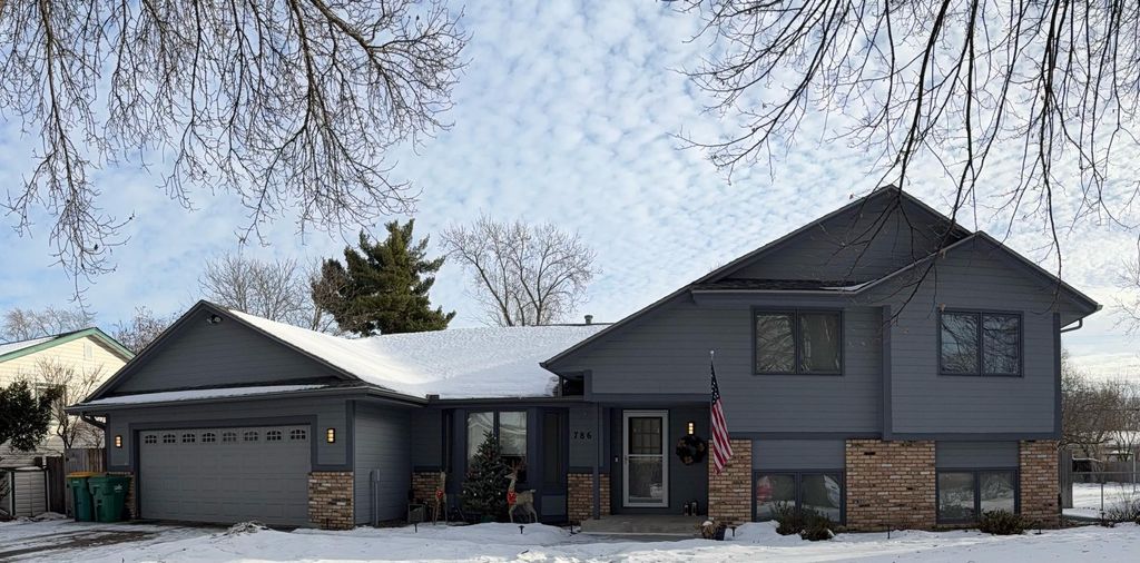 Photo of 7864 Penn Avenue N, Brooklyn Park, MN 55444 (MLS # 7002150)