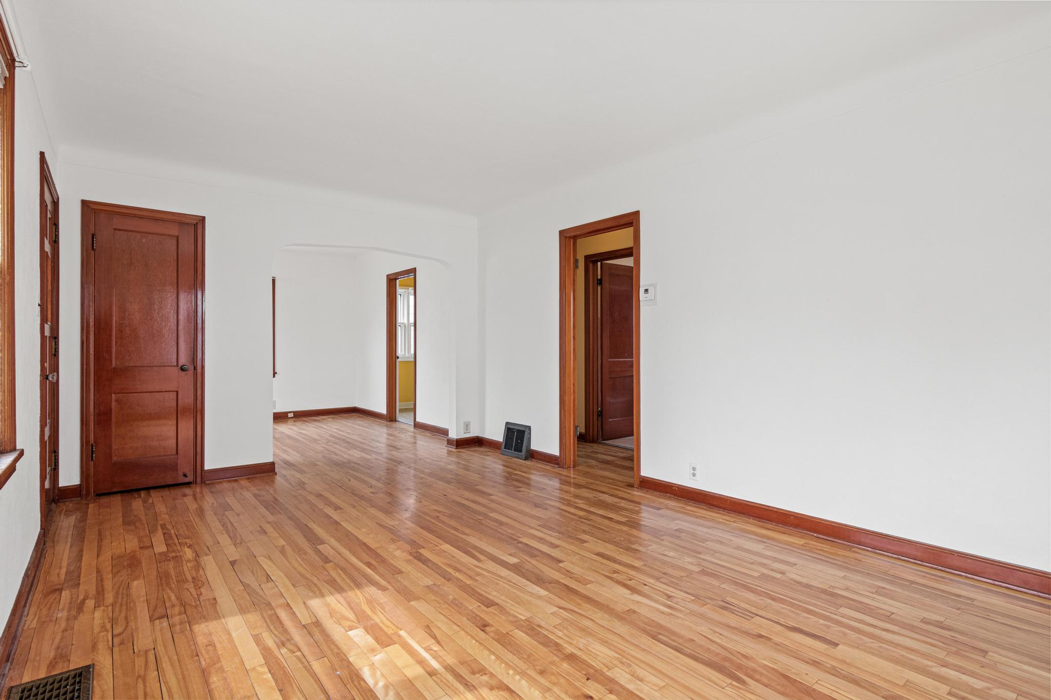 1075 Seminary Avenue