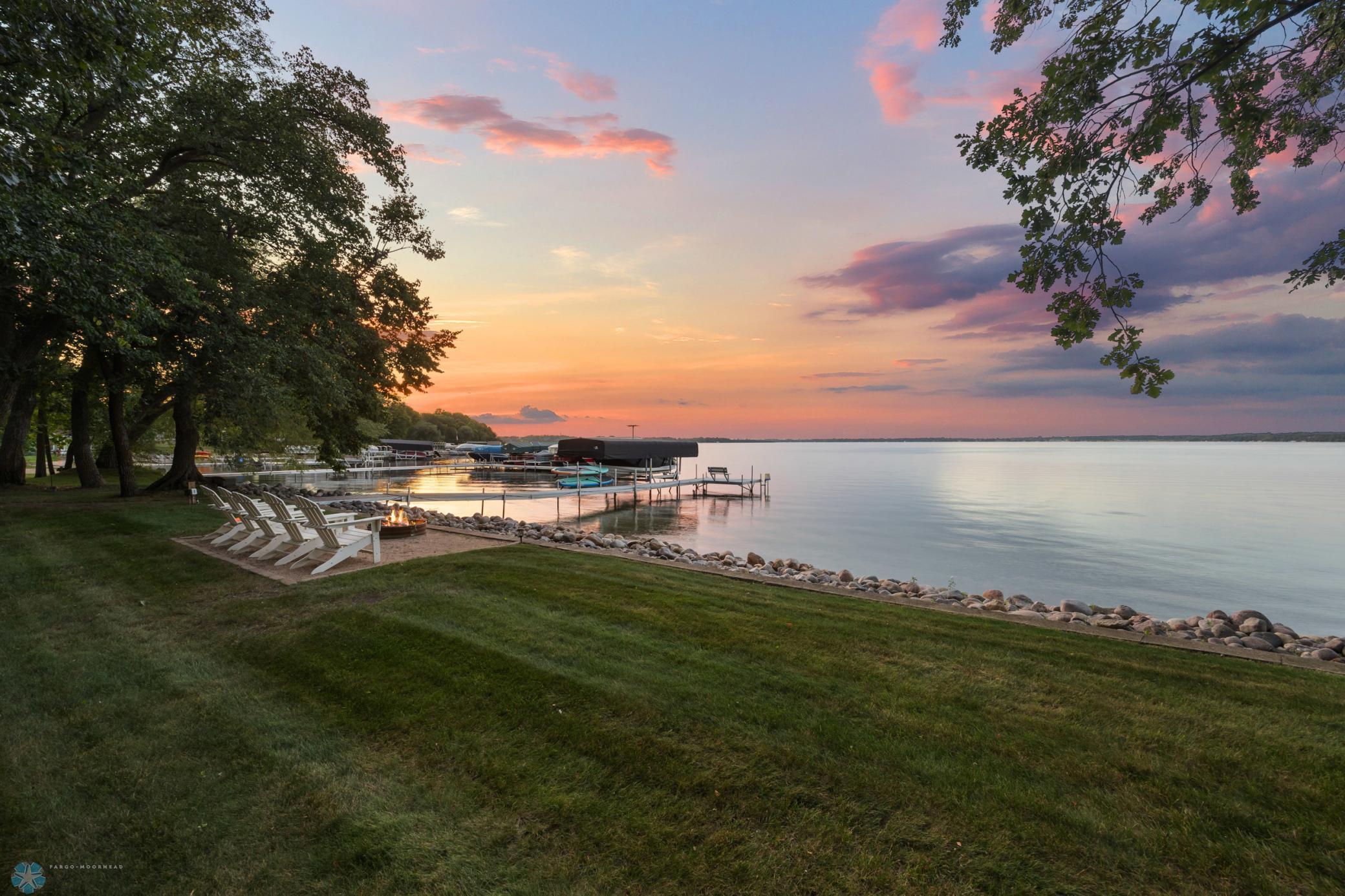 886 S Shore Drive