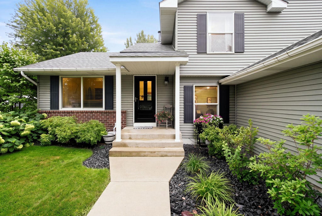 Photo of 6204 176th Street W, Farmington, MN 55024 (MLS # 7044086)