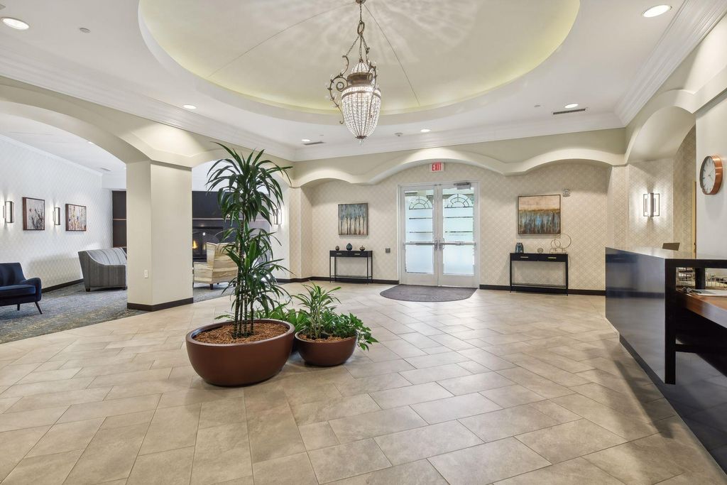 Photo of 6600 Lyndale Avenue S #400, Richfield, MN 55423 (MLS # 7001346)